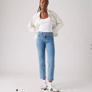 Levi straight leg wedgie jeans 25